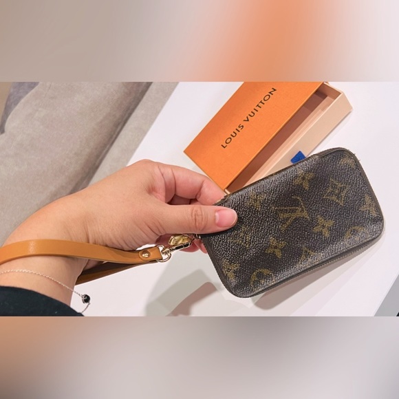 Vintage Louis Vuitton Monogram Zipper Key Holder w Box - Picture 5 of 11